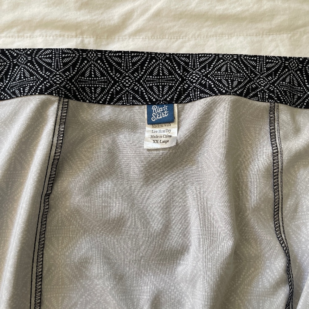 Rip Skirt - Picture 4 of 4